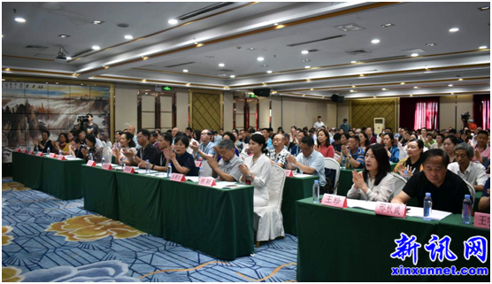 毛主席孙媳刘滨当选中国扇子艺术学会第七届会长图2